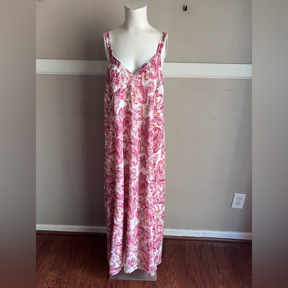 Sassafras Dresses & Skirts - Sassfras Pink and White Paisley Dress